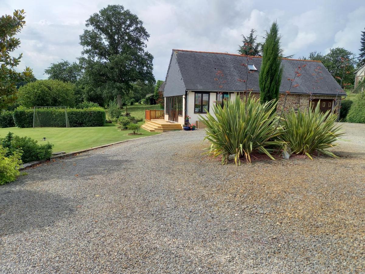 La Gasteboisiere With Swimming Pool And Games Room Le Mesnil-Adelee Exterior foto